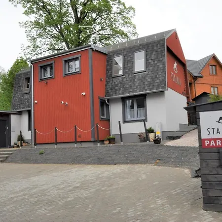 Stajnia Rum i privatbostad *